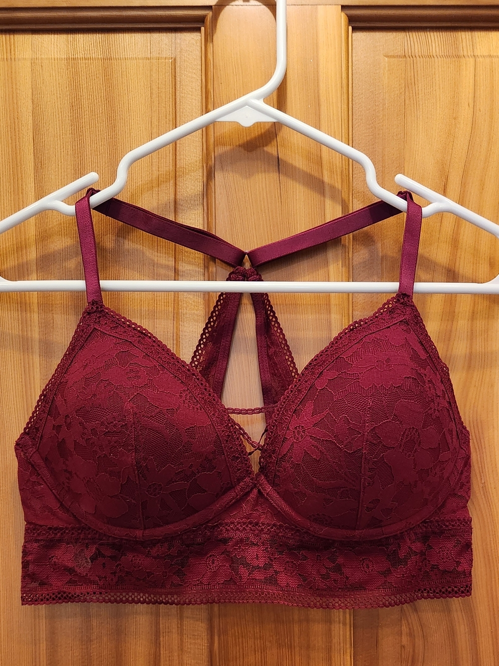Victoria's Secret Lace Bralette in Burgundy